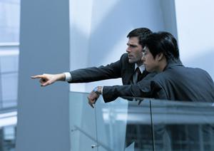 プラダのメガネに魅力を感じる場合は